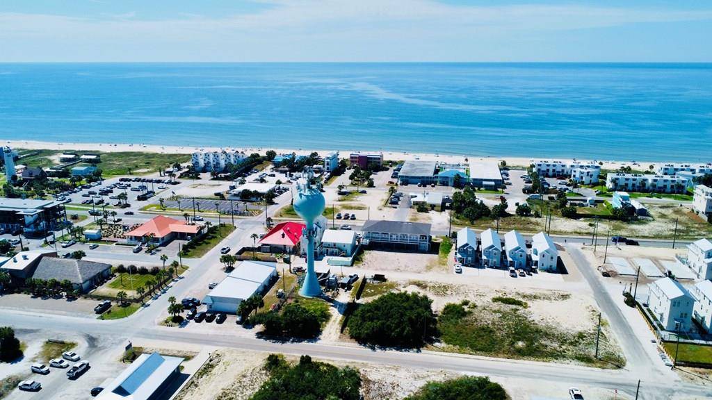 St. George Island, FL 32328,136 W Pine Ave