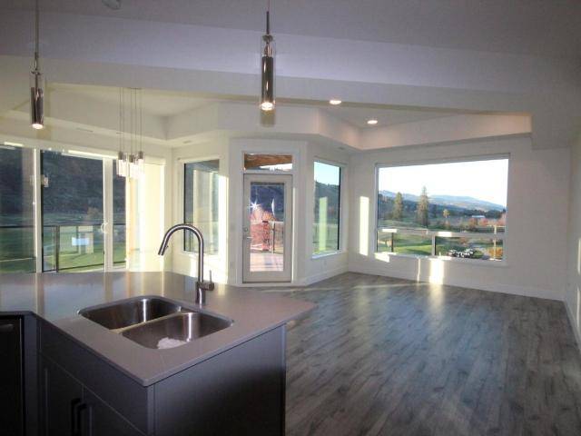 311 651 DUNES DRIVE, Kamloops, BC