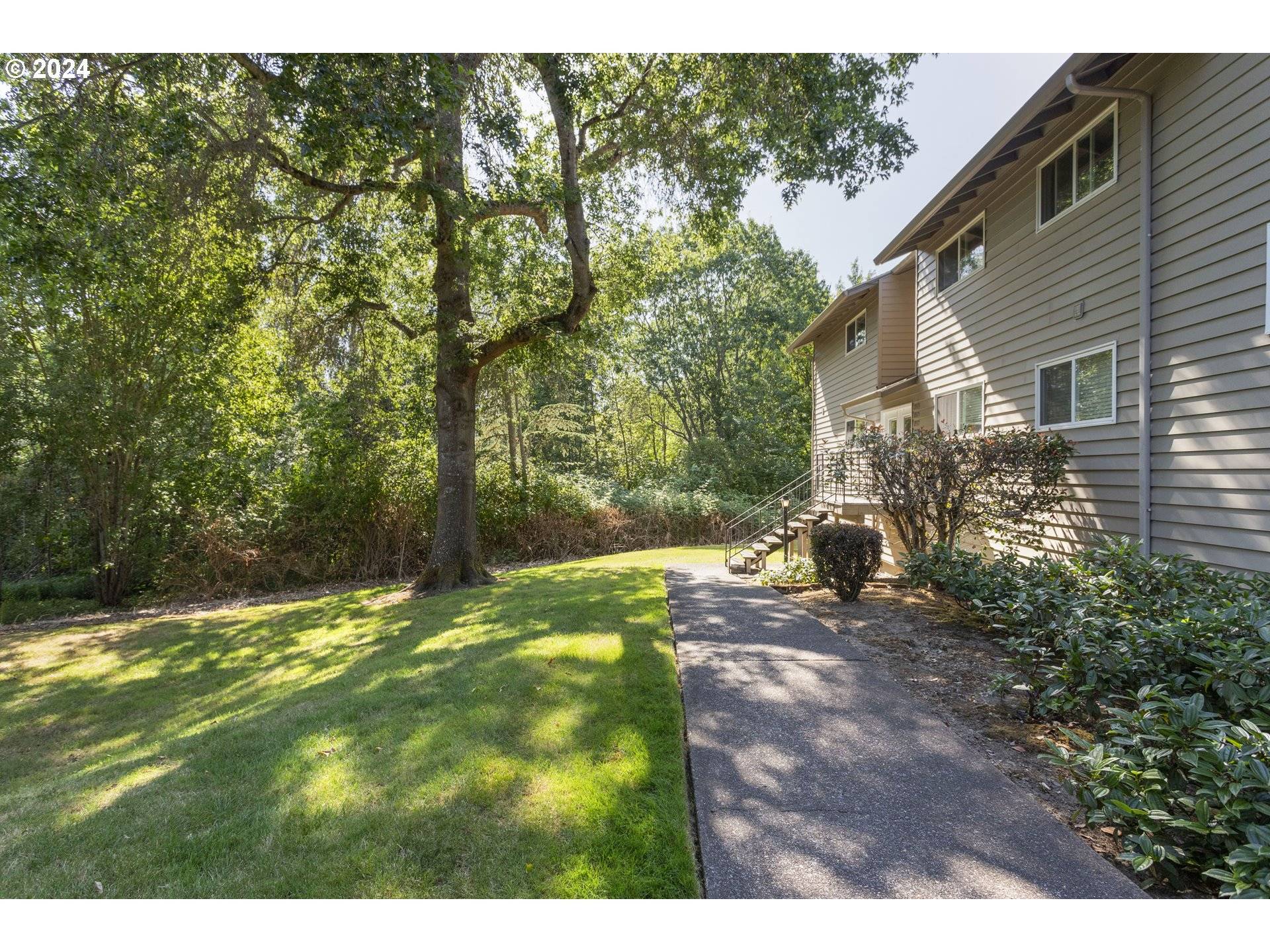 Portland, OR 97223,11377 SW SPRINGWOOD DR #34