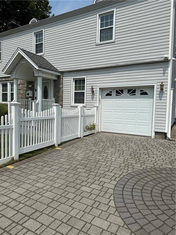 7 Hopatcong AVE, West Hempstead, NY 11552
