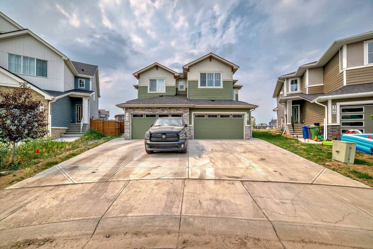 Chestermere, AB T1X 2S2,146 South Shore CT