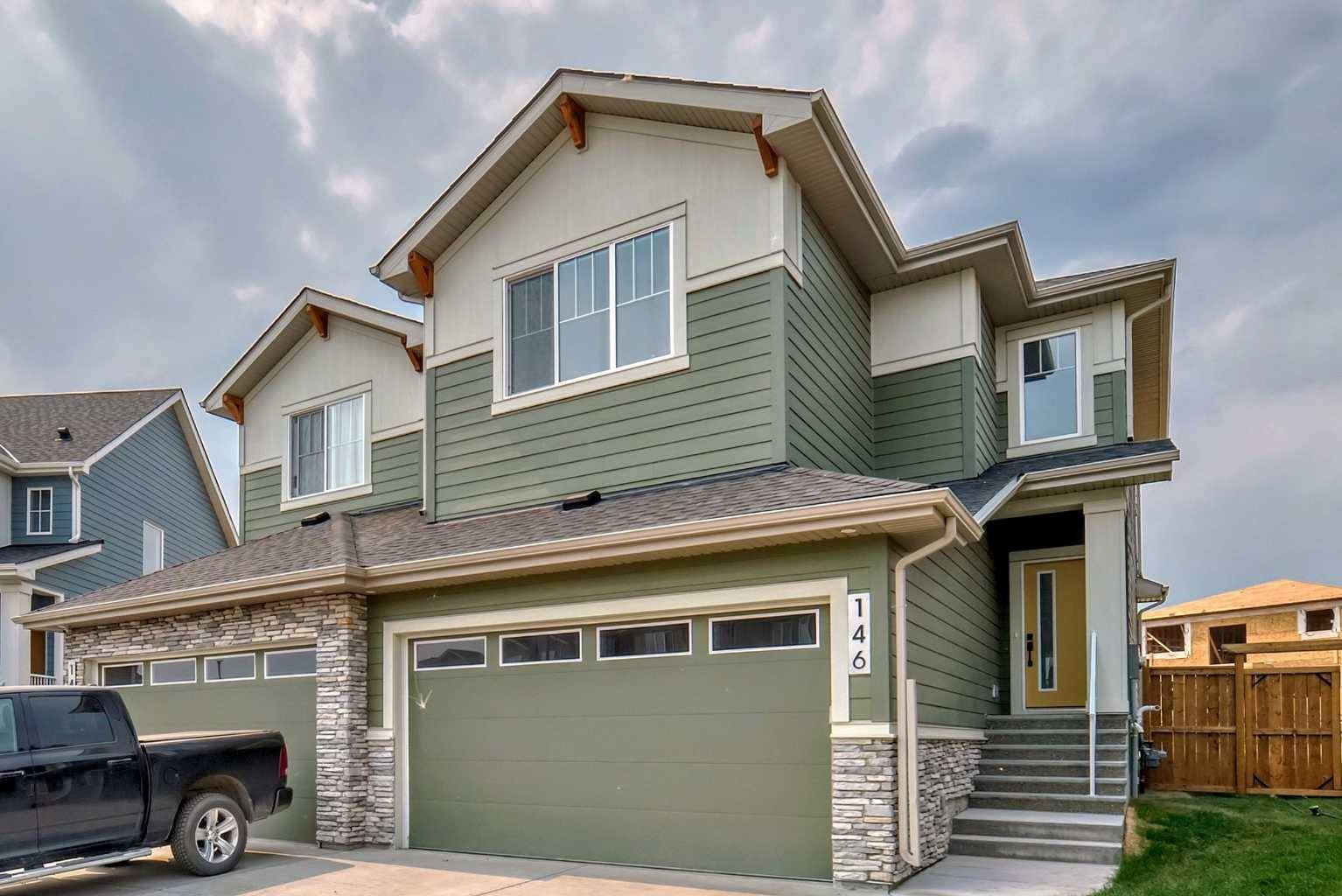 Chestermere, AB T1X 2S2,146 South Shore CT