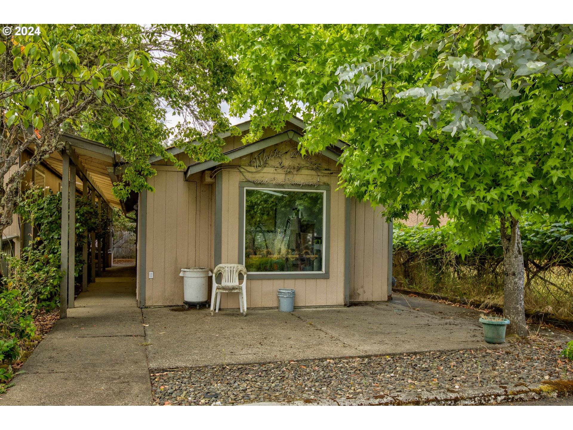 Sutherlin, OR 97479,960 E CENTRAL AVE