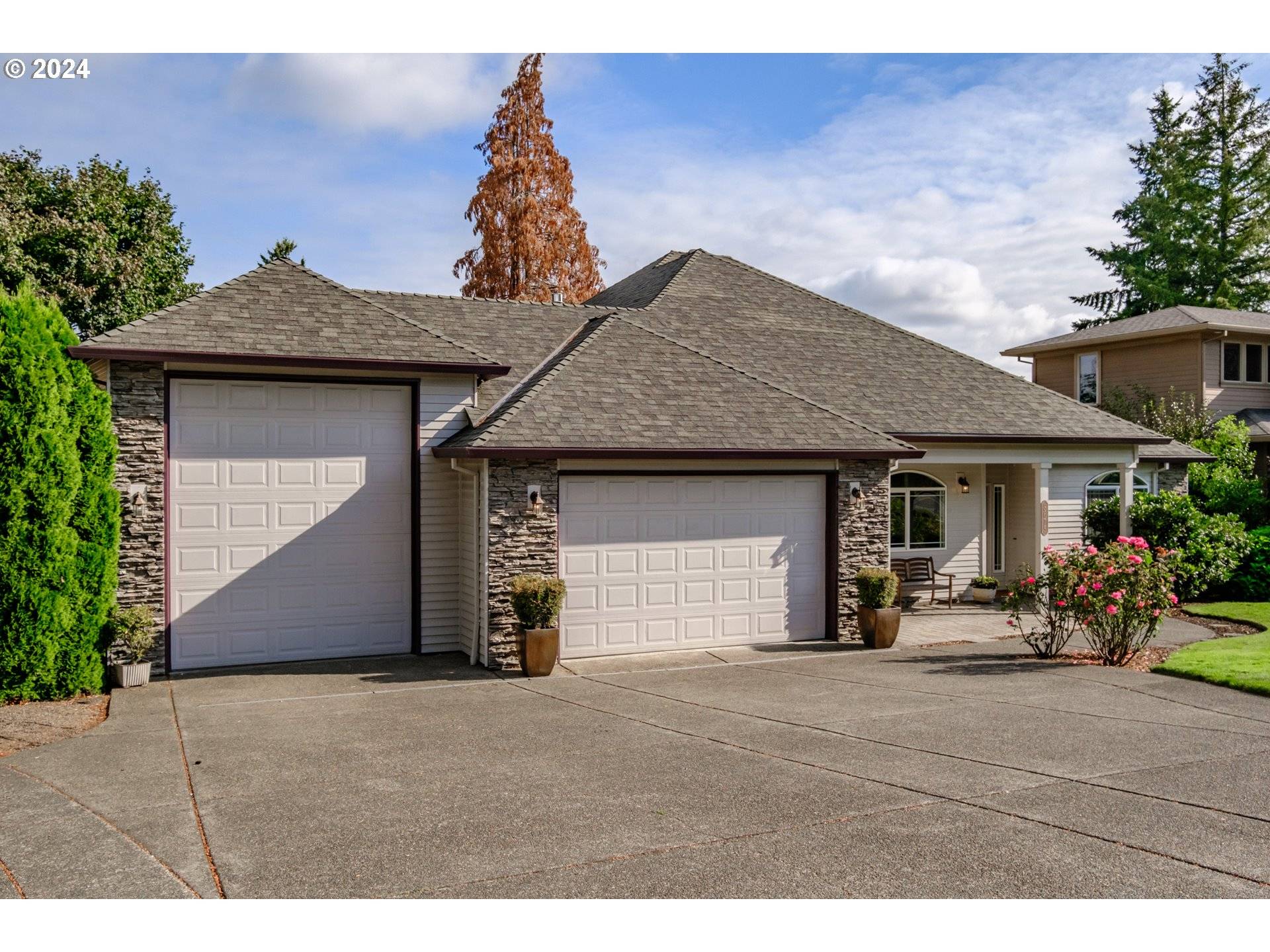 Tualatin, OR 97062,8675 SW SAGERT ST