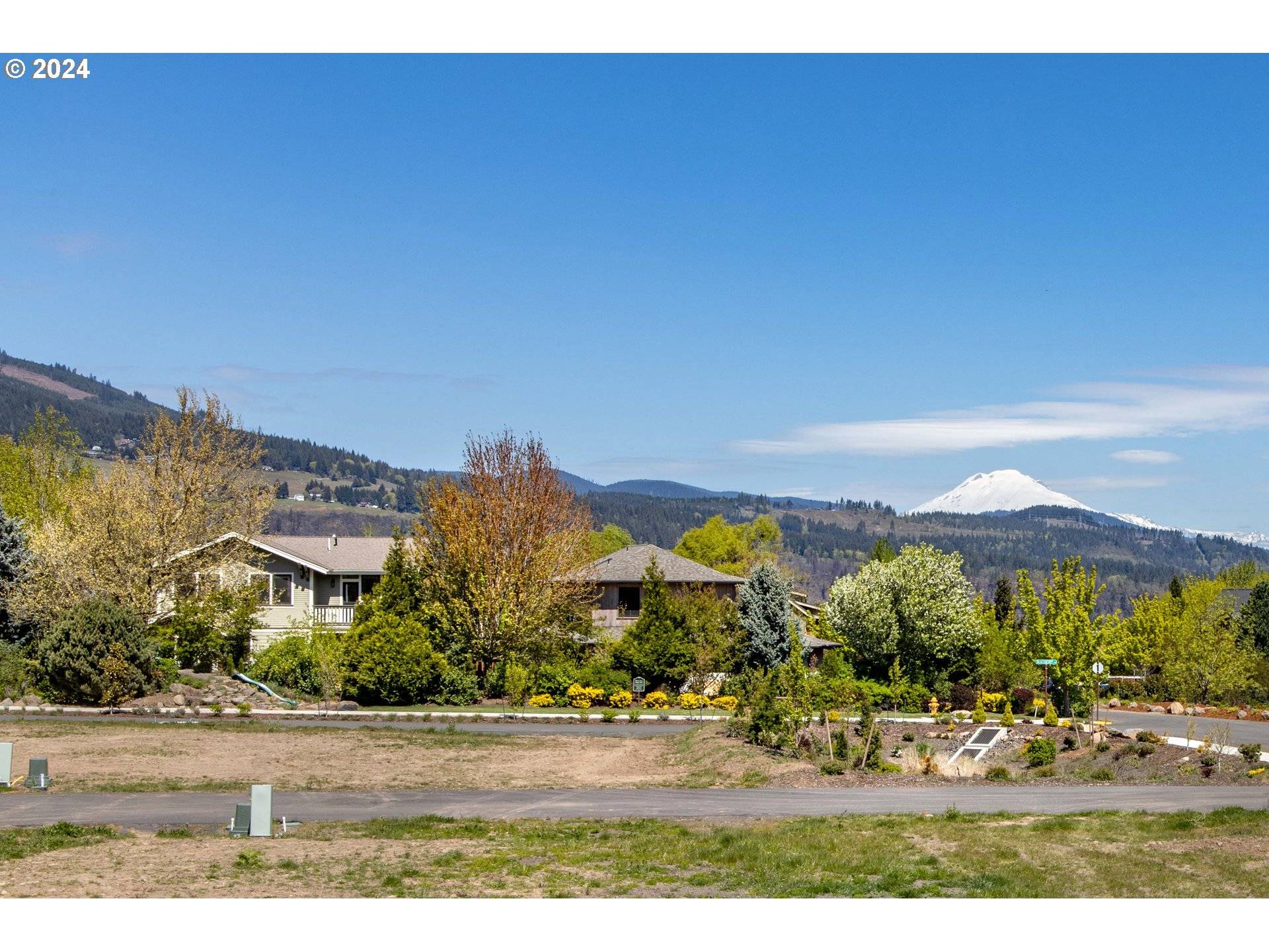 Hood River, OR 97031,1117 KESIA LN