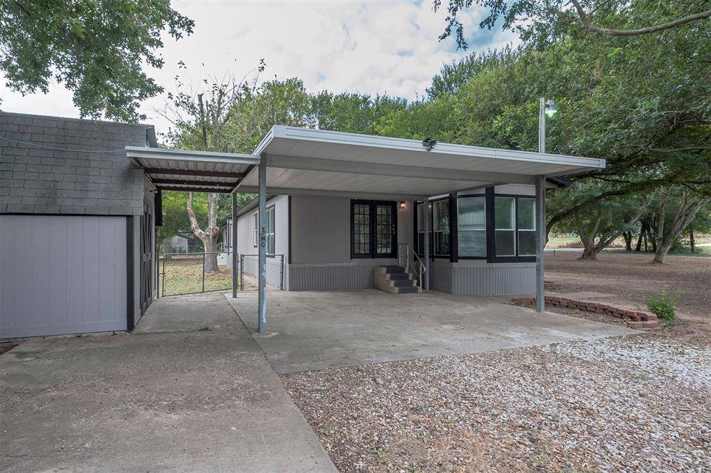 Cresson, TX 76035,116 E Bluebonnet Drive