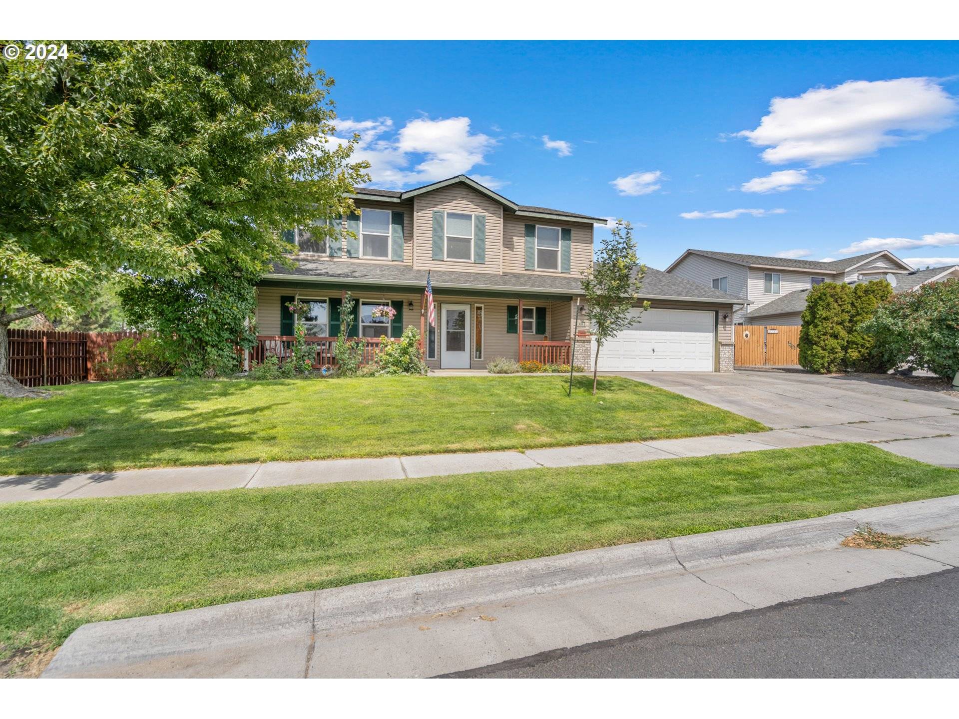 Hermiston, OR 97838,407 NE QUAIL CT