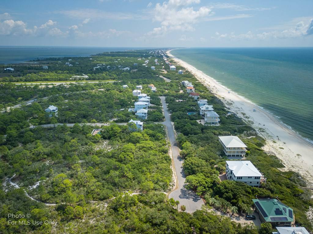 St. George Island, FL 32328,1572 Seaside Dr