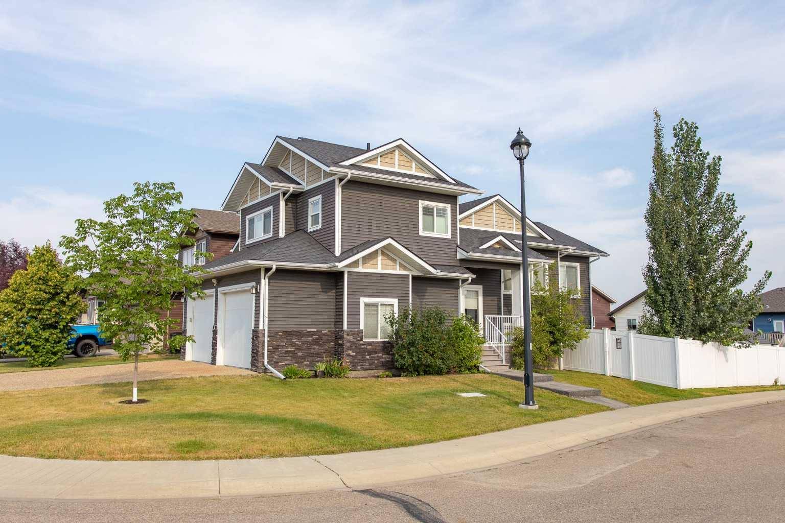 Blackfalds, AB T4M 0B2,191 Morris CT