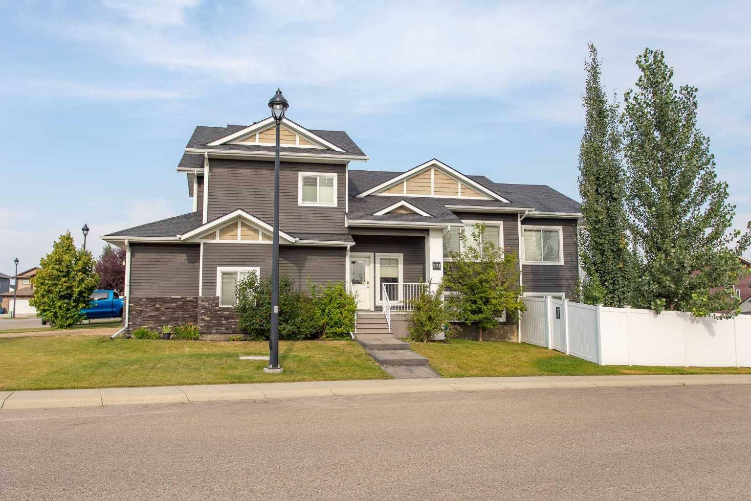 Blackfalds, AB T4M 0B2,191 Morris CT