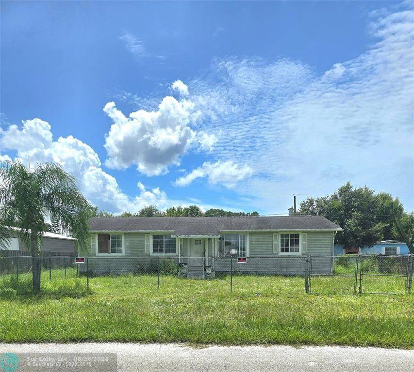 Okeechobee, FL 34974,4344 SE 22nd Ct