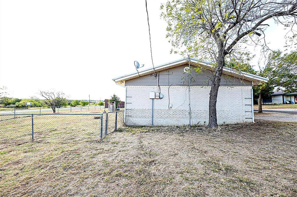 Bowie, TX 76230,171 Reaves Road