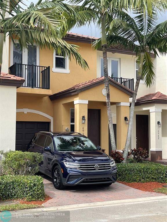 Coconut Creek, FL 33073,6944 Long Pine Cir #6944