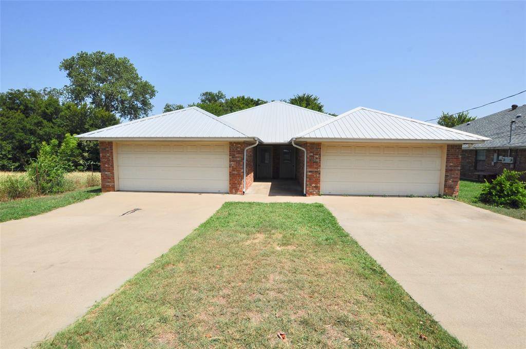 Weatherford, TX 76086,1122 W Spring Street