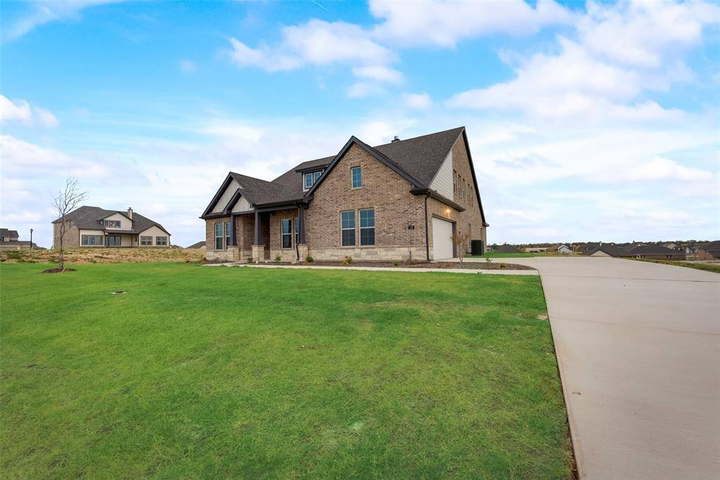 Rhome, TX 76078,128 Spanish Moss Trail