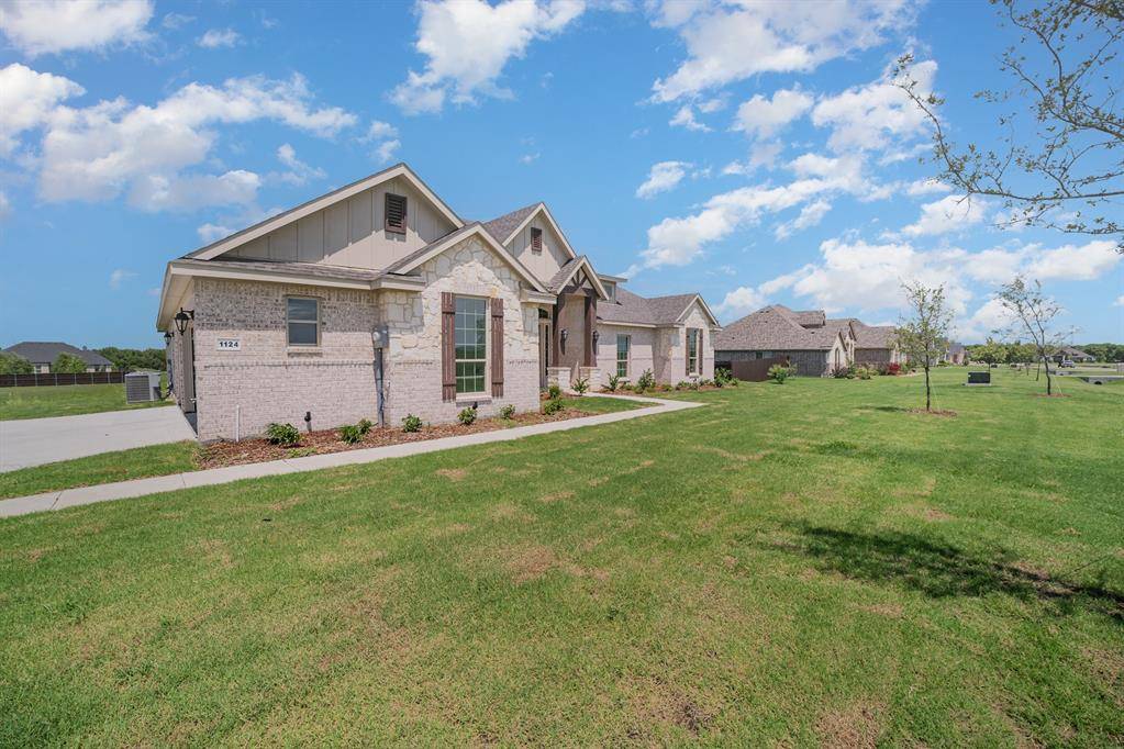 Forney, TX 75126,1124 Barrix Drive