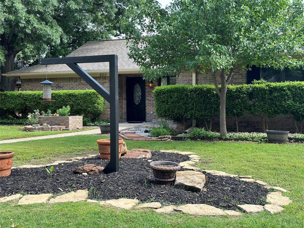 Allen, TX 75002,820 Green Brook Drive