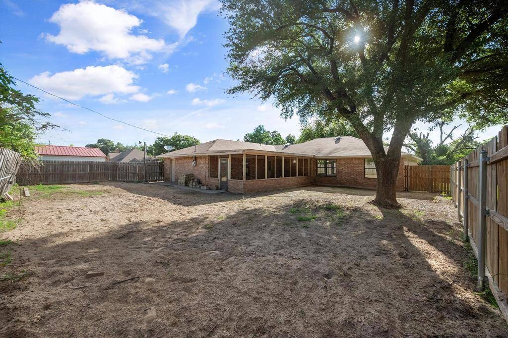 Teague, TX 75860,104 Wildflower Lane