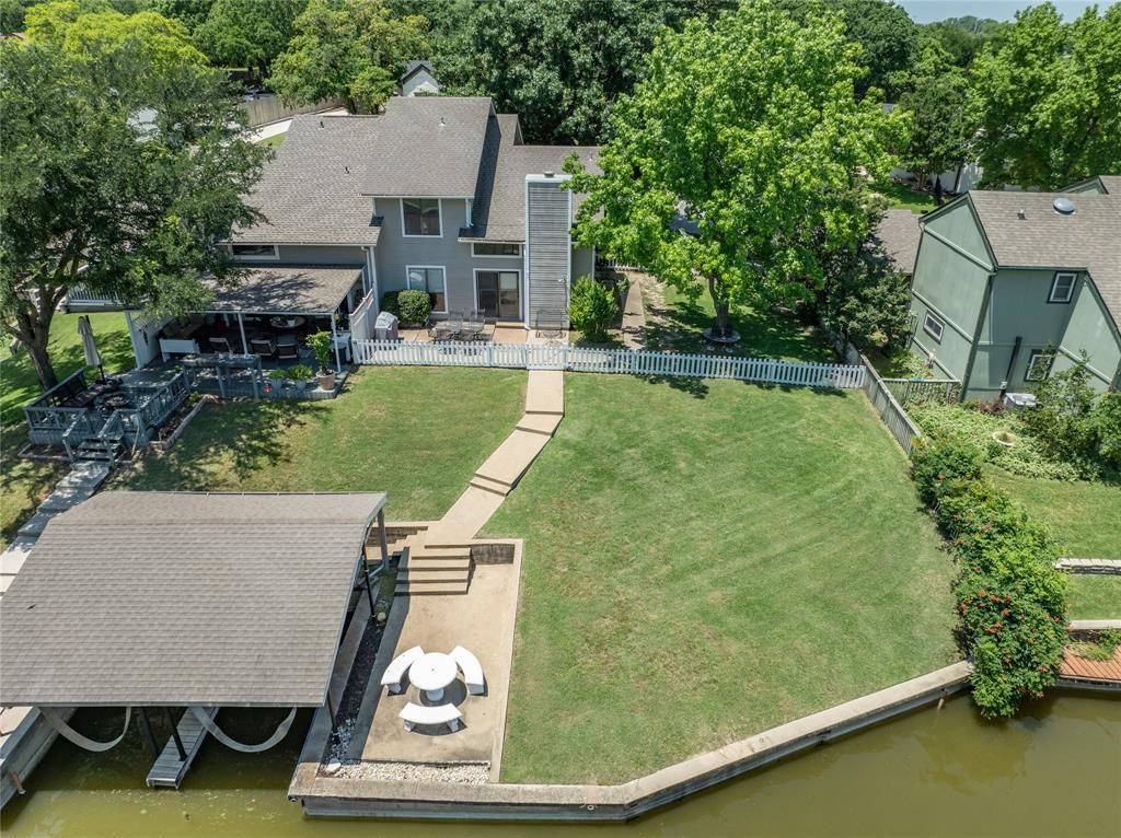 Azle, TX 76020,692 Harbor Drive N