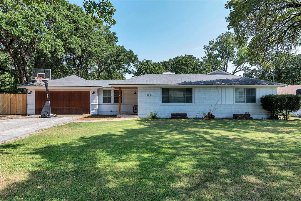 River Oaks, TX 76114,5024 Black Oak Lane