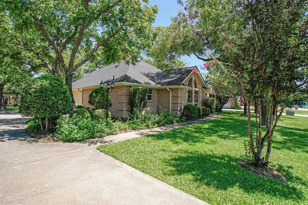 Granbury, TX 76049,8907 Pleasant Hill Drive