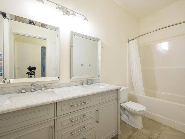 Kamloops, BC V1S 0B3,196 RUE CHEVAL NOIR