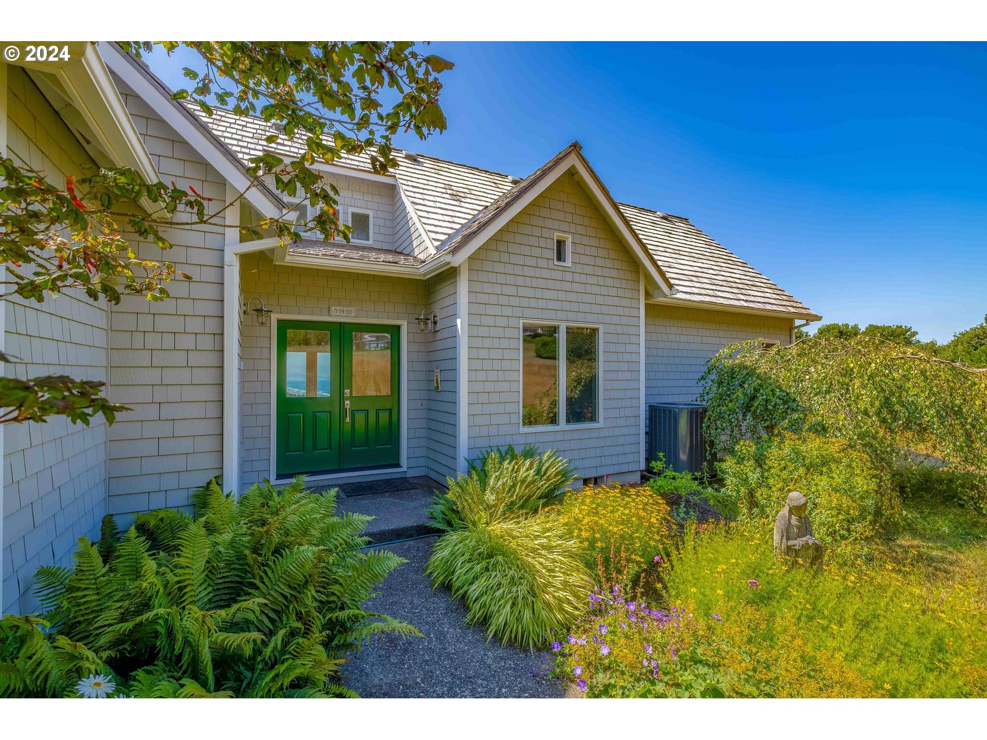 Manzanita, OR 97130,38480 MEADOW LOOP