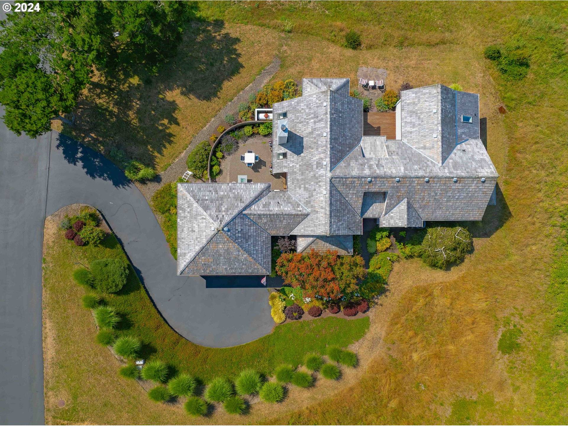 Manzanita, OR 97130,38480 MEADOW LOOP