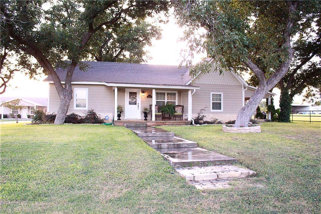 Comanche, TX 76442,209 Sand St