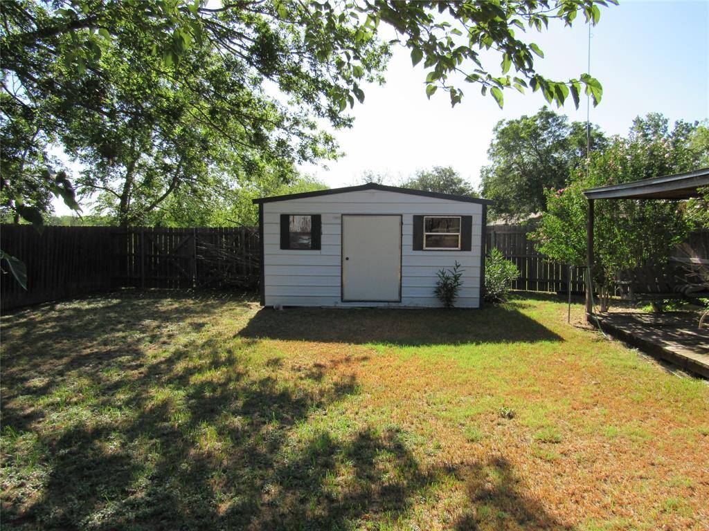 Bangs, TX 76823,404 Lisa Street