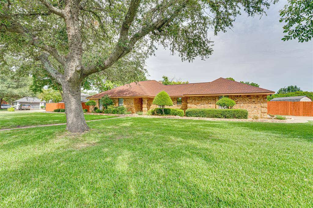 Waxahachie, TX 75165,101 Carriage Drive