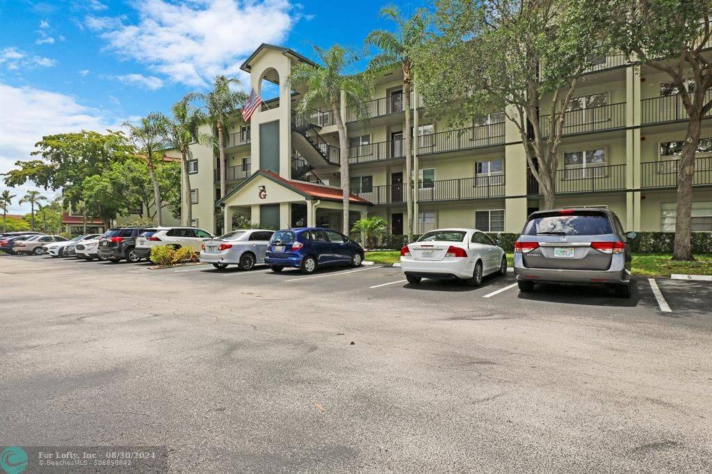 Pembroke Pines, FL 33027,1200 SW 130th Ave  #303