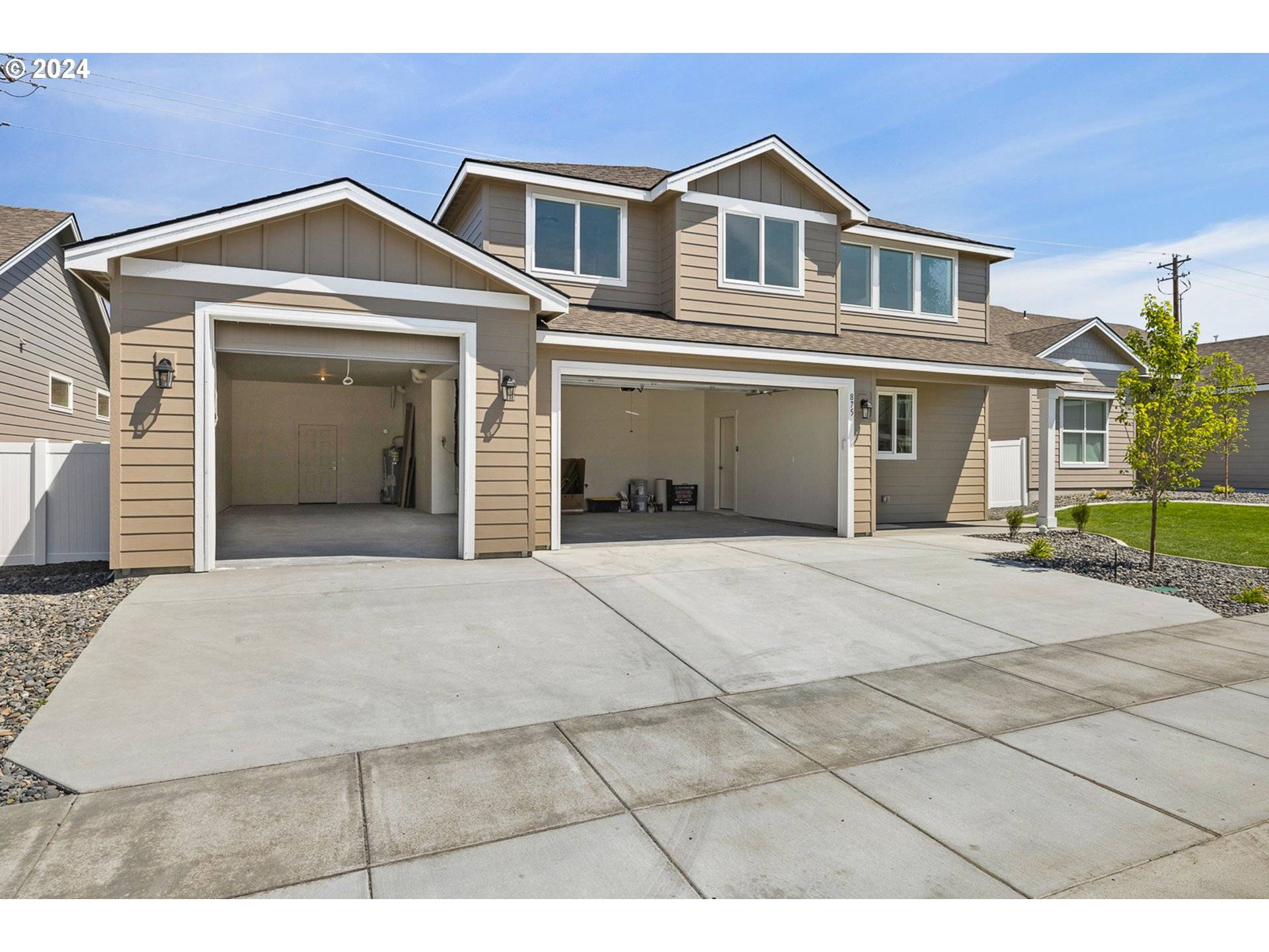 Hermiston, OR 97838,875 E AUTUMN AVE