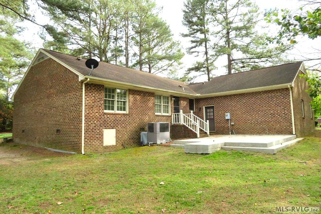 Roanoke Rapids, NC 27870,102 Deerfield Place