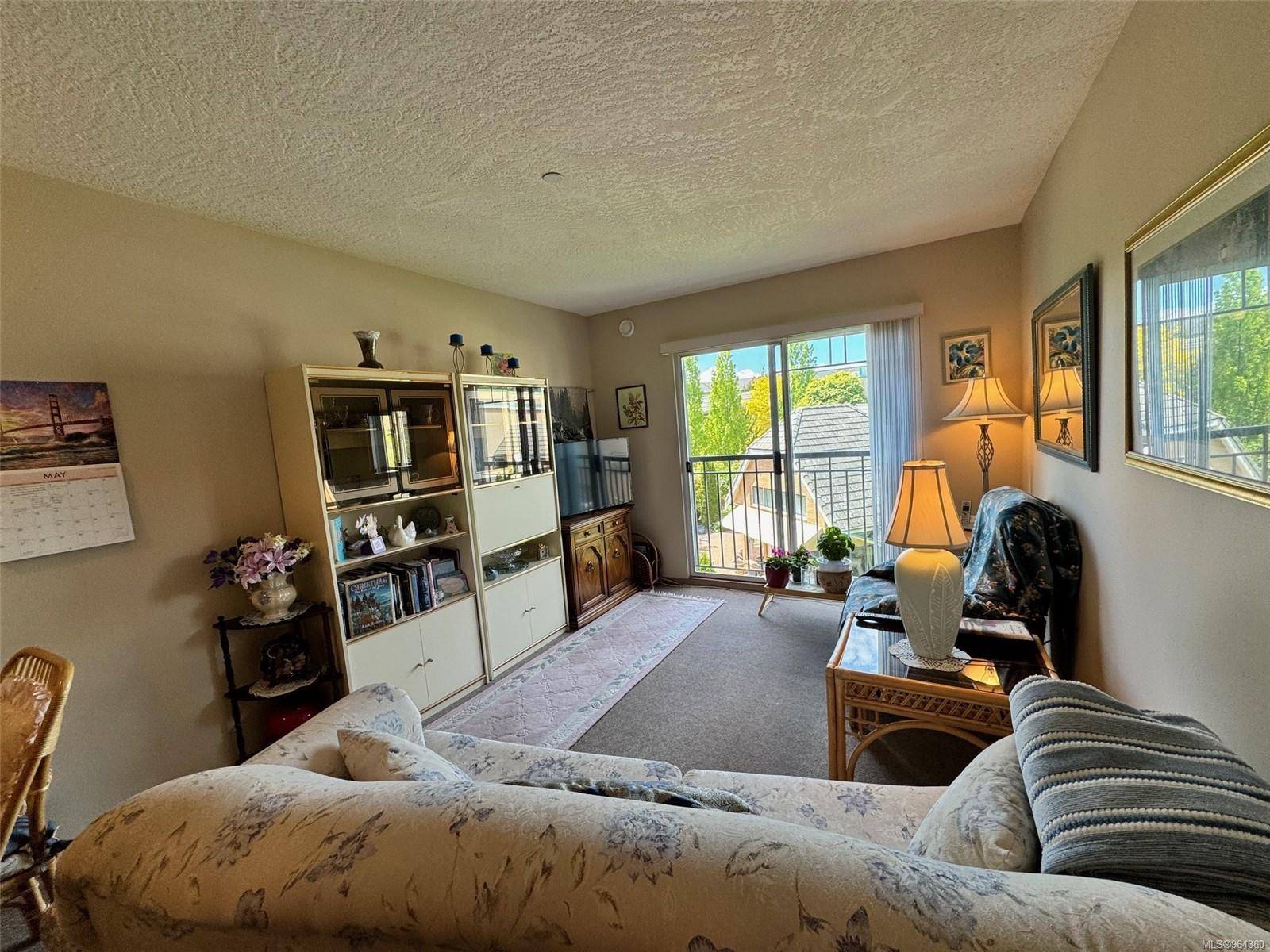 Sidney, BC V8L 3G4,10030 Resthaven Dr #305