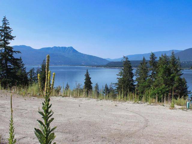 South Shuswap, BC V0E 2X1,2 3648 BRAELYN ROAD