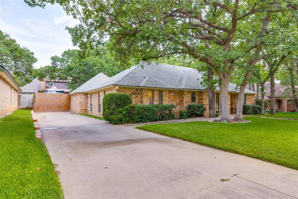 Azle, TX 76020,2040 Spinnaker Lane