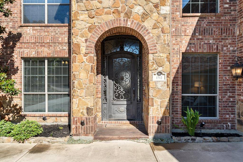 Keller, TX 76248,1712 Lewis Crossing Drive