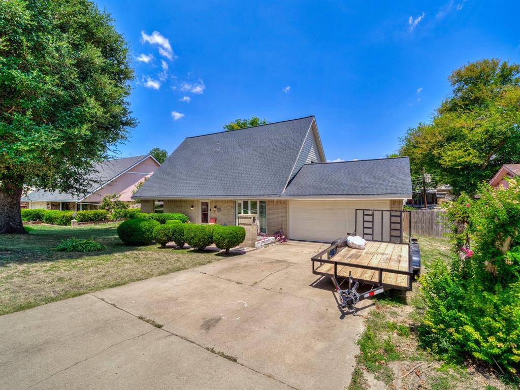 Dallas, TX 75232,6930 Trailcrest Drive