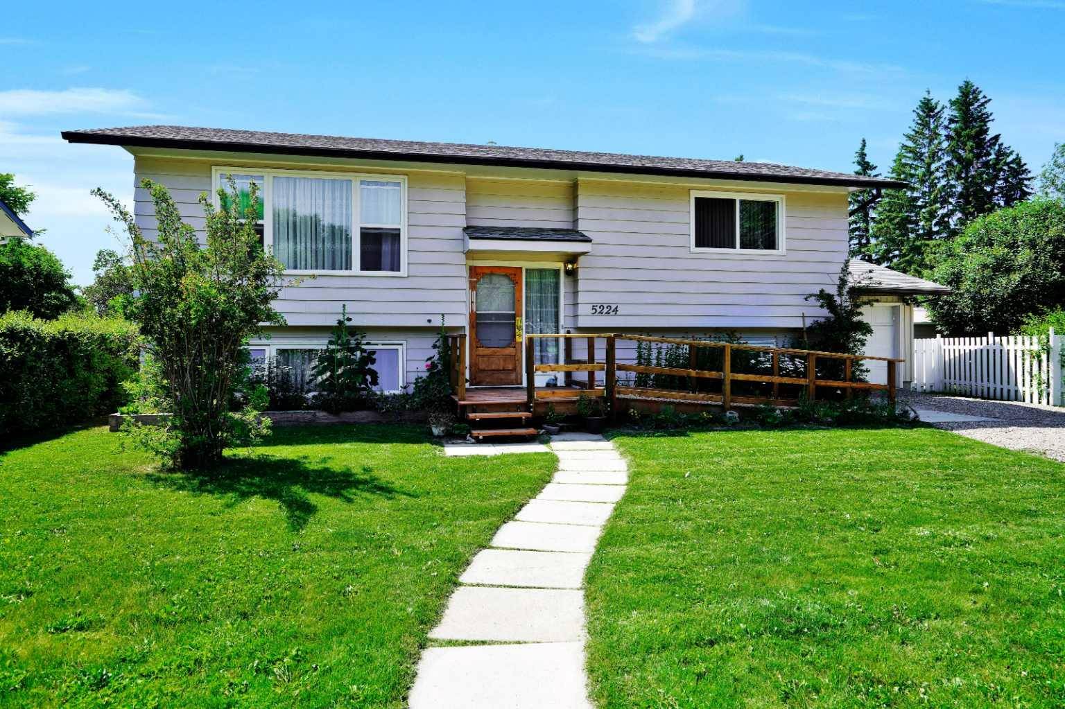 Rocky Mountain House, AB T4T 1L1,5224 56A Street Close