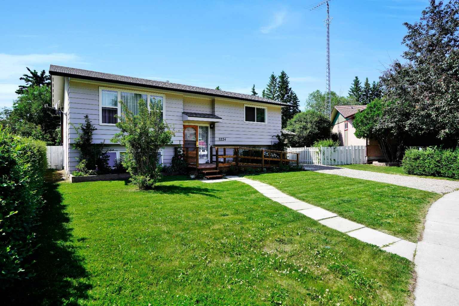 Rocky Mountain House, AB T4T 1L1,5224 56A Street Close