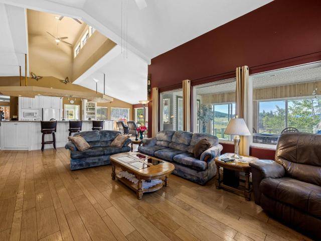 5120 STEFFENS RD, Merritt, BC