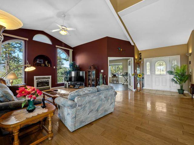 5120 STEFFENS RD, Merritt, BC
