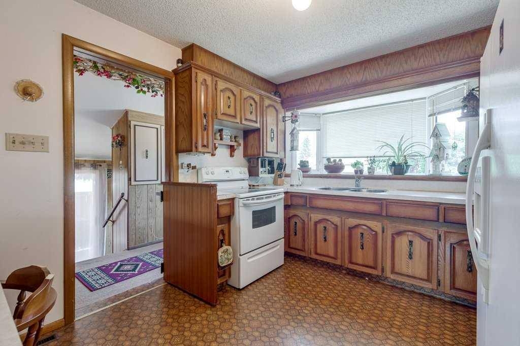 Innisfail, AB T4G 1J3,4040 50 AVE