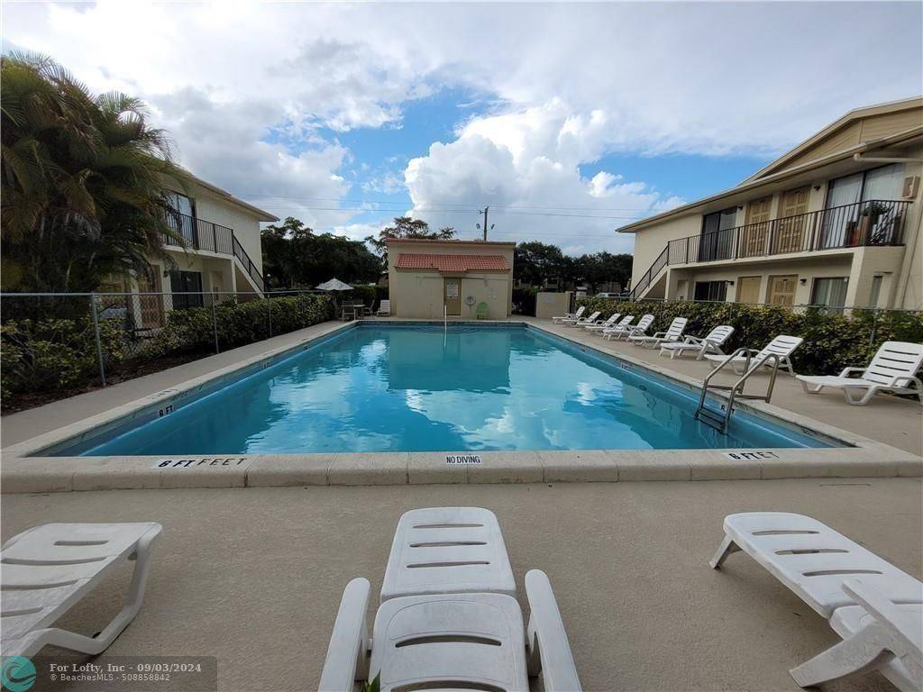 Coral Springs, FL 33065,11116 ROYAL PALM BLVD  #2-10