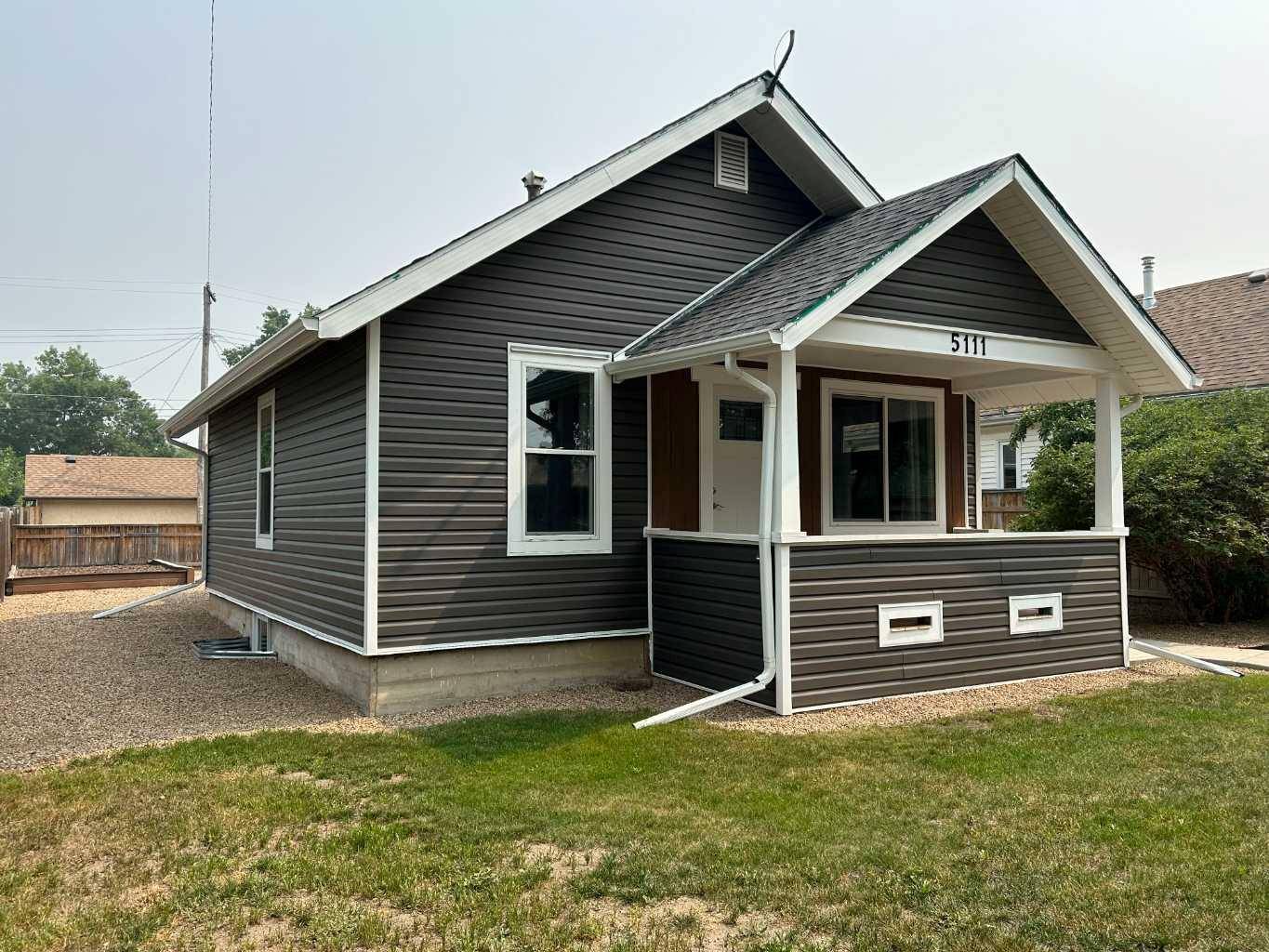 Mannville, AB T0B 2W0,5111 49 ST