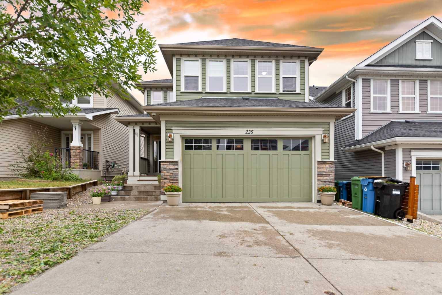 Calgary, AB T3P 0A5,225 Evanspark CIR NW