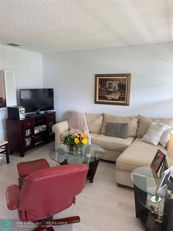 Deerfield Beach, FL 33442,283 Ventnor S  #283