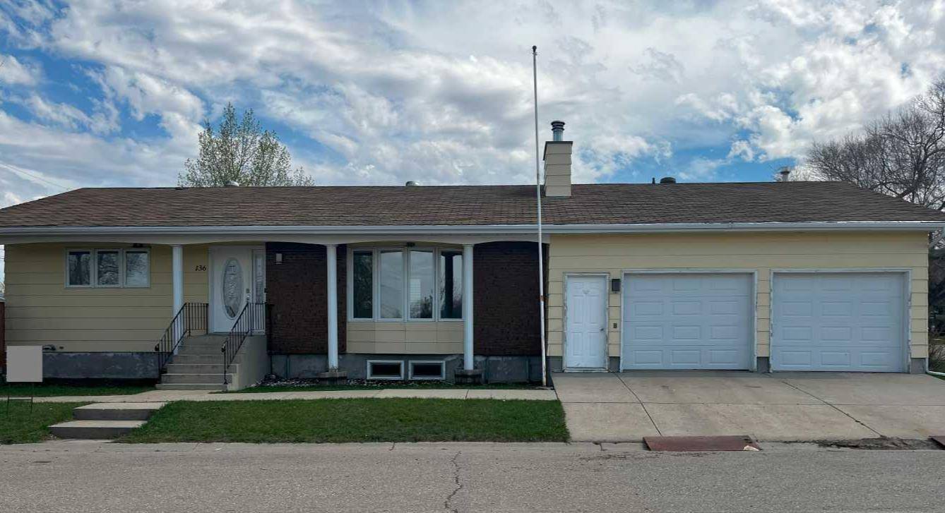 Hussar, AB T0J1S0,136 2nd AVE W