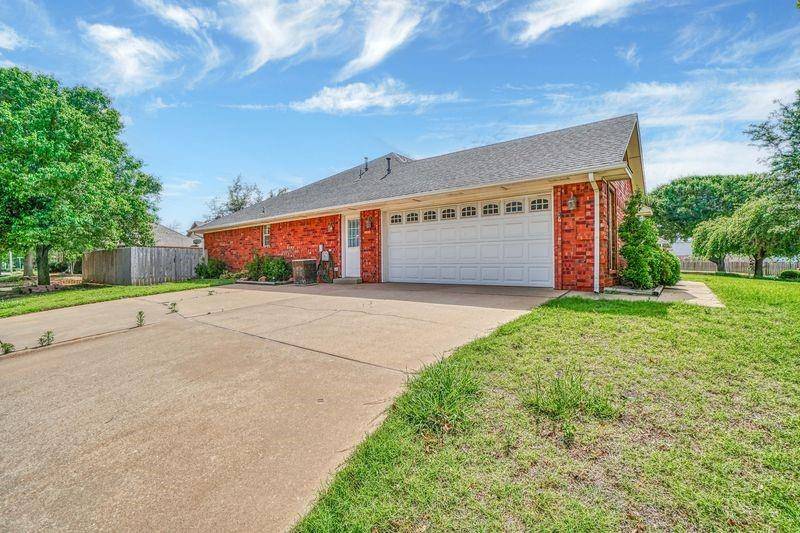 Altus, OK 73521,312 Sierra Vista Court